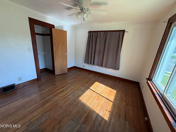 4th image of 2643 W Alexis Rd