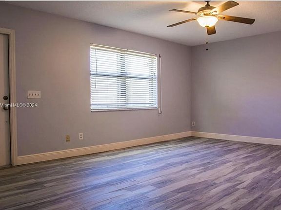 2nd image of 10779 Cambay Cir