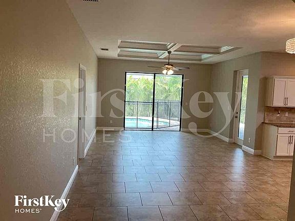 3rd image of 114 Englewood Ct