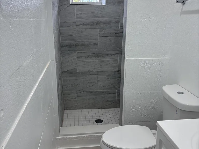 637 North Blvd #C — Photo 8