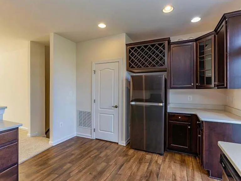7440 Riding Meadow Way — Photo 13