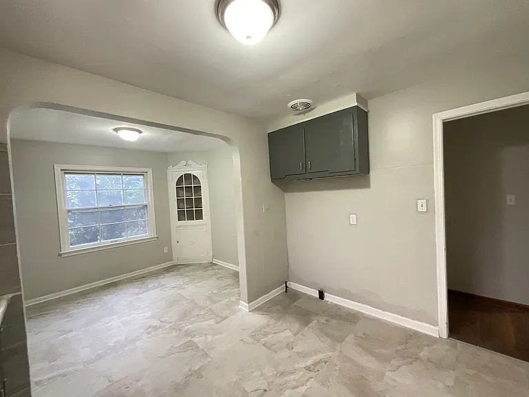 11013 Lincoln Ave — Photo 8