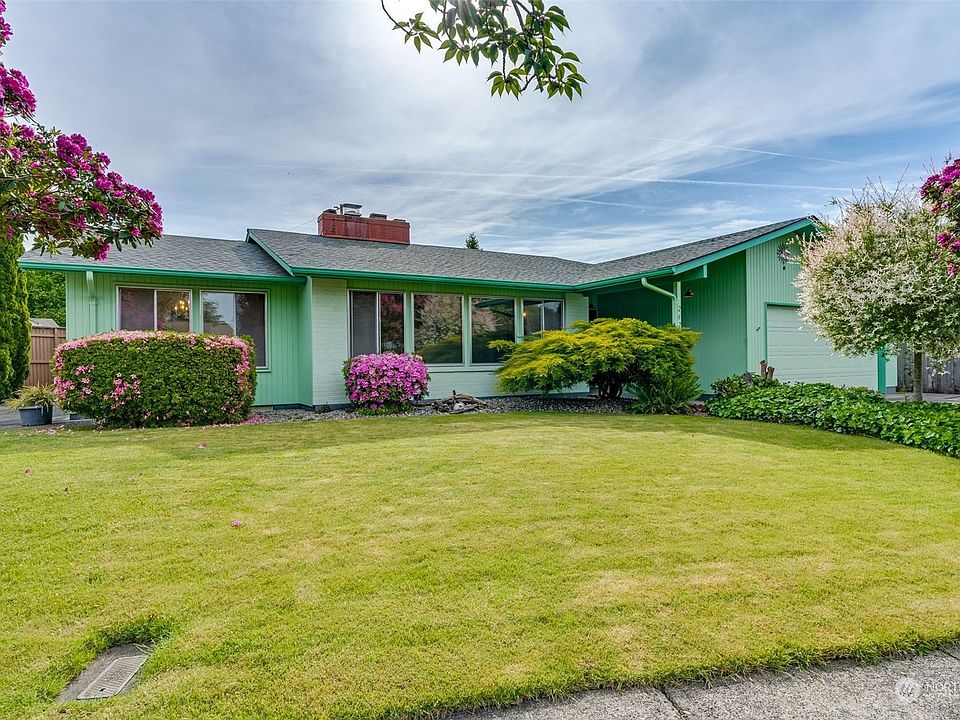1st image of 2624 Northlake Avenue