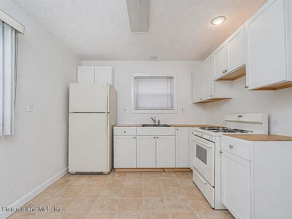 4th image of 80 Bartow St