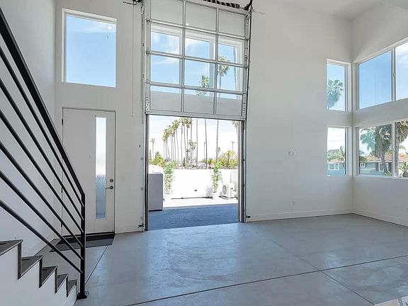 2nd image of 4726 Utah St #201