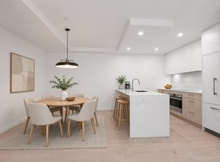 954 Lytton St #120, North Vancouver, BC V7H2A5
