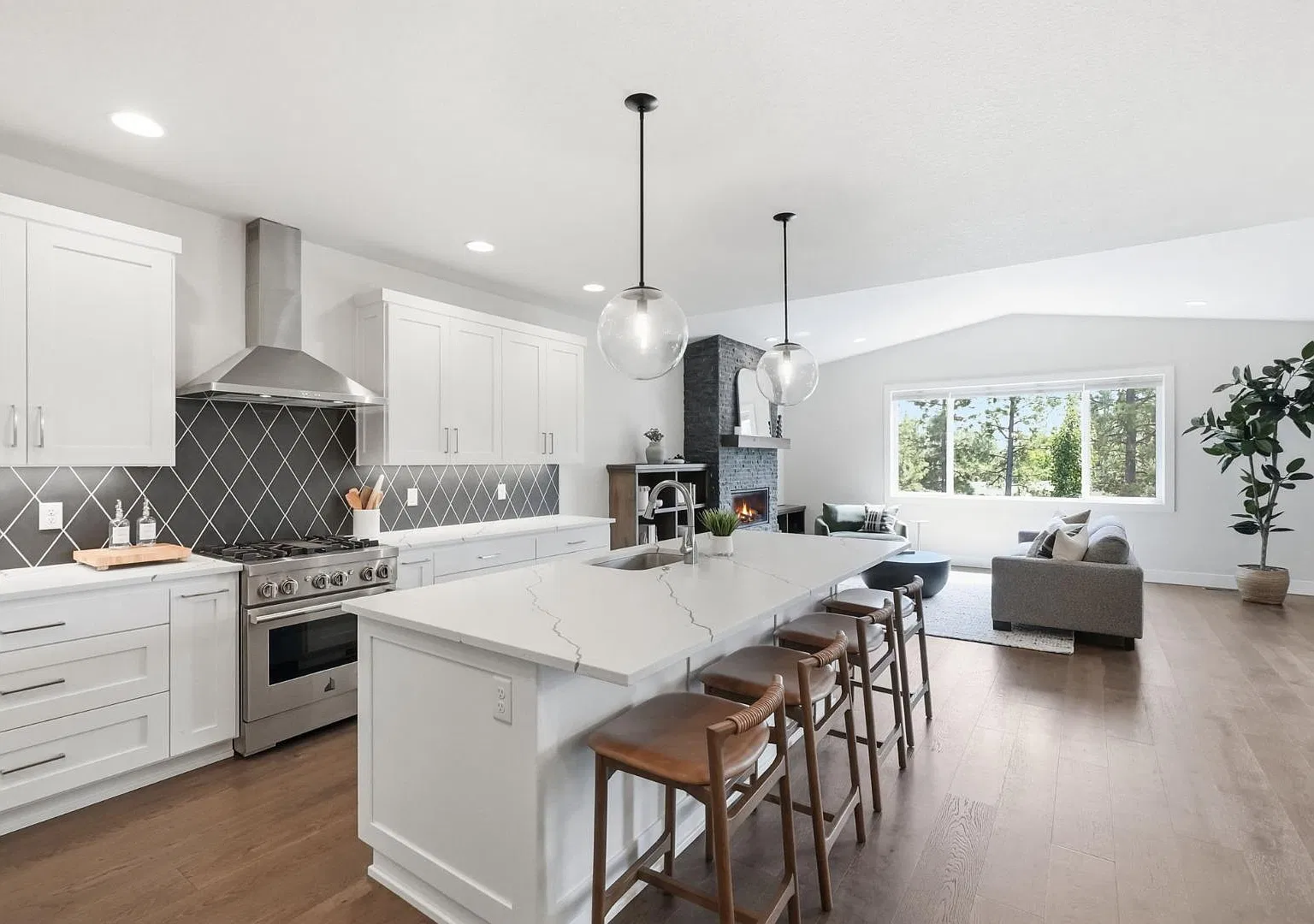 2621 NW Sky Vista Ct — Photo 3