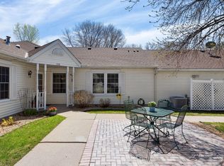 116 Carmel Ave W UNIT 17, Saint Paul, MN 55118