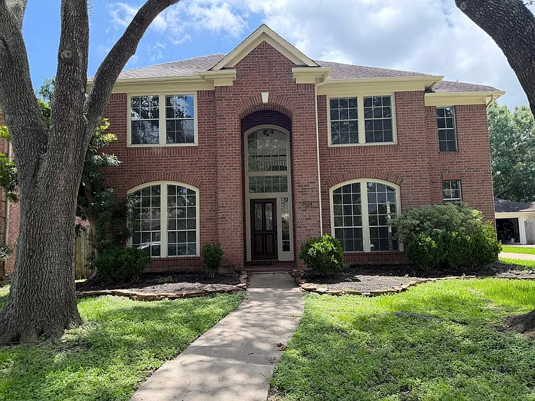 2107 Hill Canyon Ct — Photo 1
