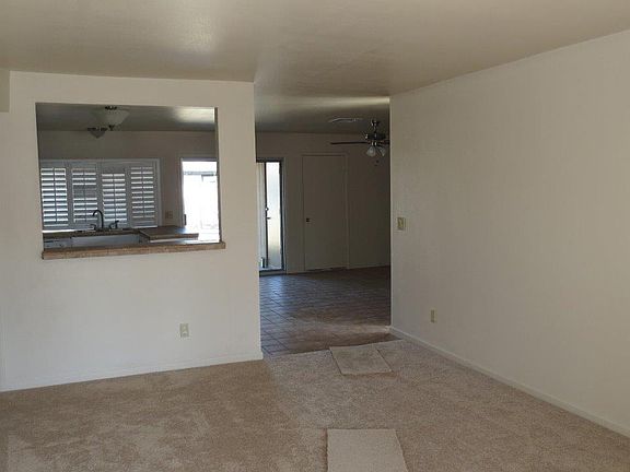 3rd image of 4030 E Windrose Dr