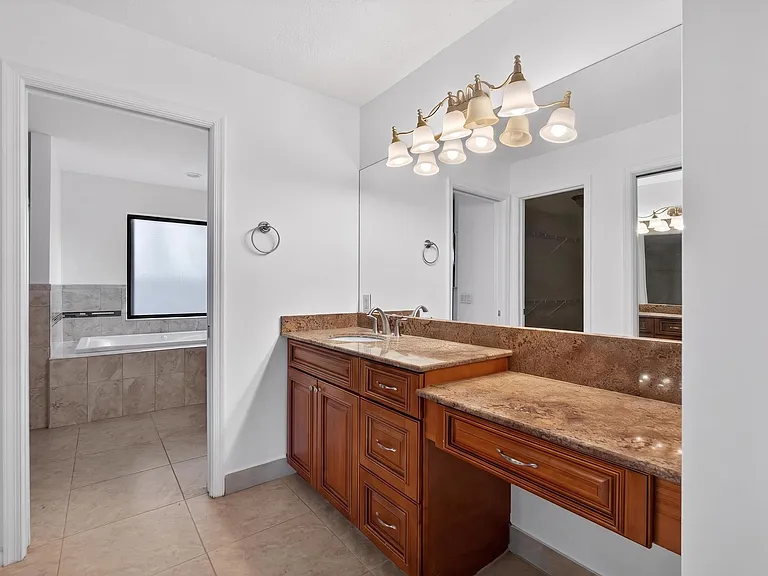 1773 Wiltshire Village Dr — Photo 13