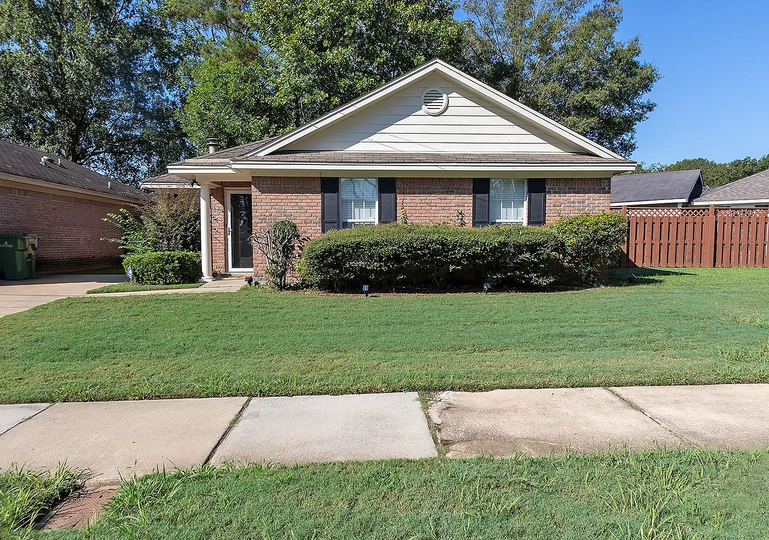 Home for rent in Taylor Ridge — Photo 1