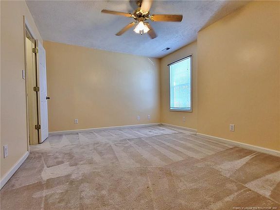5th image of 264 Waterdown Dr APT 10