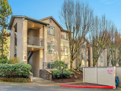 25025 SE Klahanie Boulevard #J101, Sammamish, WA, 98029