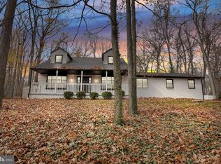 7923 Hickory Rd, Stewartstown, PA 17363