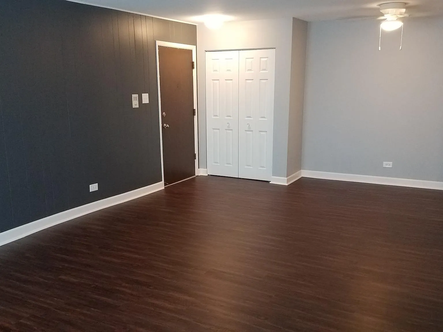 2 bed, 1015 sqft, $1,990 — Photo 2