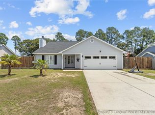 810 S Buckeye Dr, Raeford, NC 28376