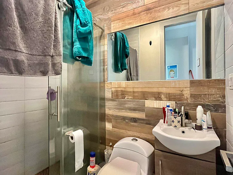 376 Graham Ave #2R — Photo 10
