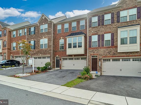 2nd image of 6006 Sauerwein Way