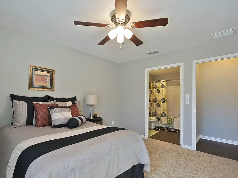 3980 Duchess Dr — Photo 6