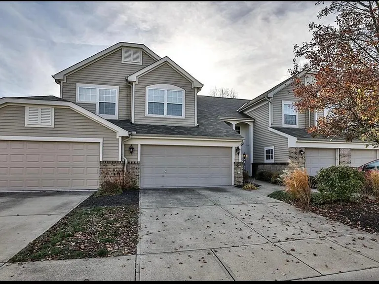4331 Marival Dr — Photo 3