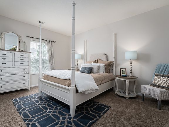 2nd image of 100 Catalina Ln #304CL