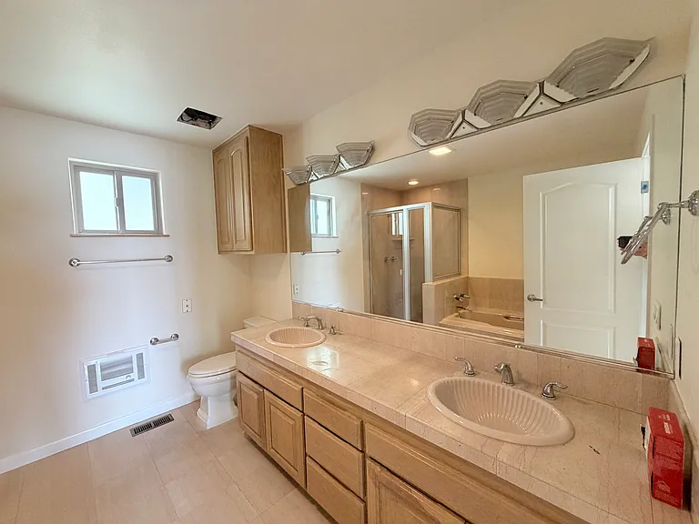 4006 Ocean Dr — Photo 10