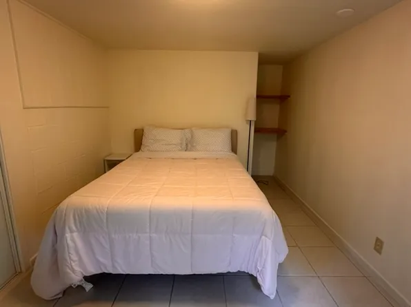 2959 Manoa Rd, Honolulu, HI 96822