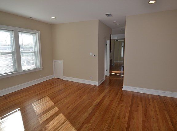5th image of 5615 W Lawrence Ave #3