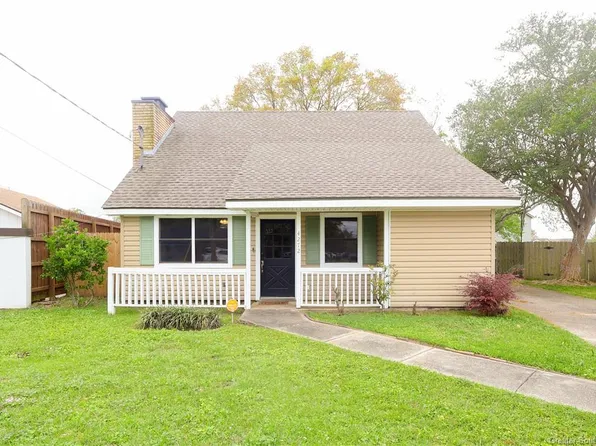 4272 Holly Hill Ct, Lake Charles, LA 70605
