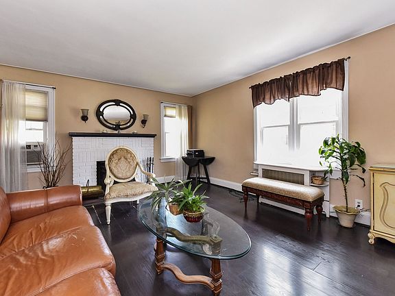 5th image of 30 Hemlock St