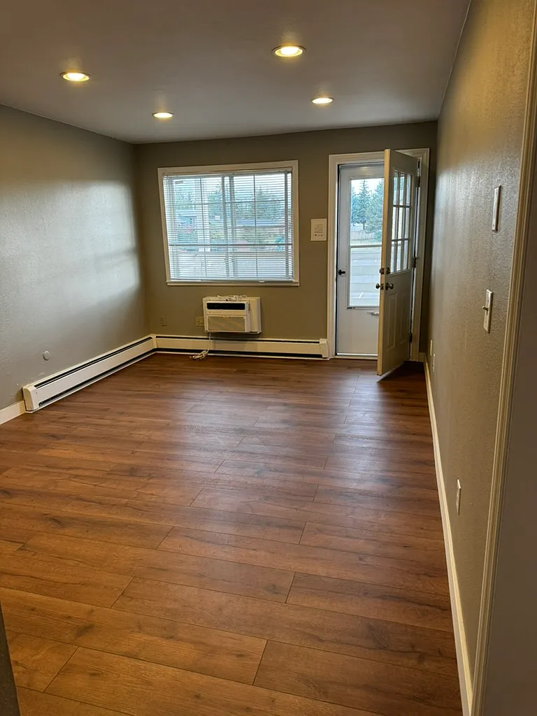 1 bed, 550 sqft, $1,350 — Photo 1