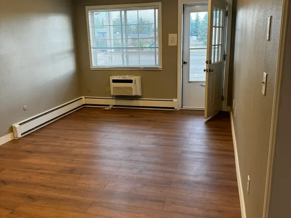 1064 Chambers Ct APT 103, Aurora, CO 80011