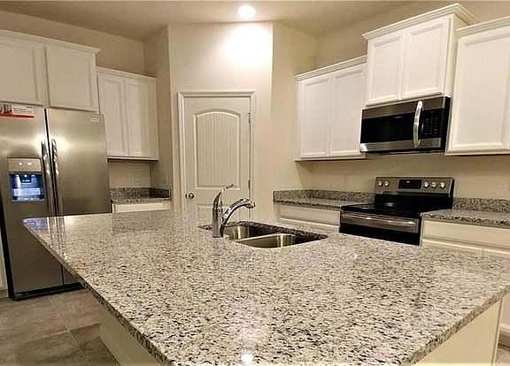 2nd image of 10255 Meadow Brook Dr