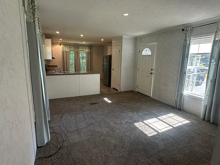 11 Zekes Ln — Photo 9