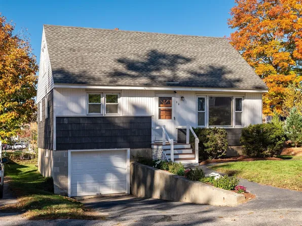 39 Williams Avenue, Kittery, ME 03904