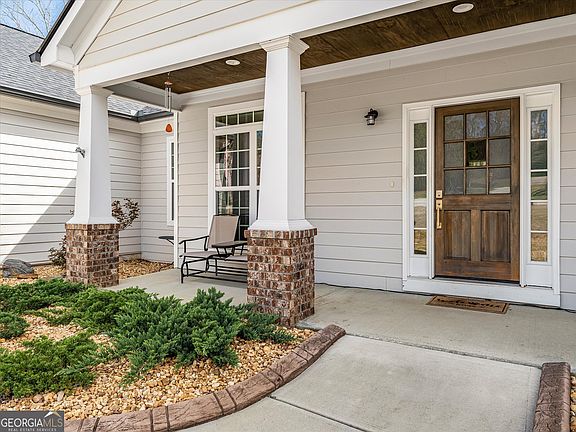 5th image of 48 Weatherbrooke Ln