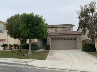 16773 Spy Glass Ct, Fontana, CA 92336