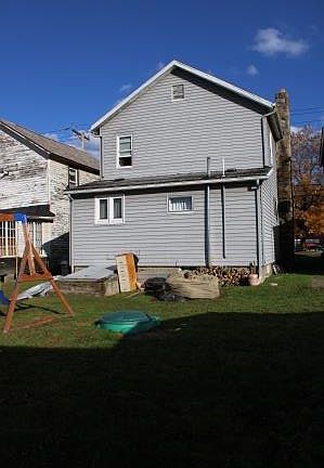 3rd image of 419 S Franklin St