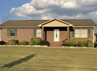 25 Mandy Ln, Fayetteville, TN 37334