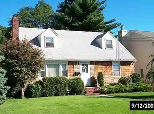 14 Evans Ave, Albertson, NY