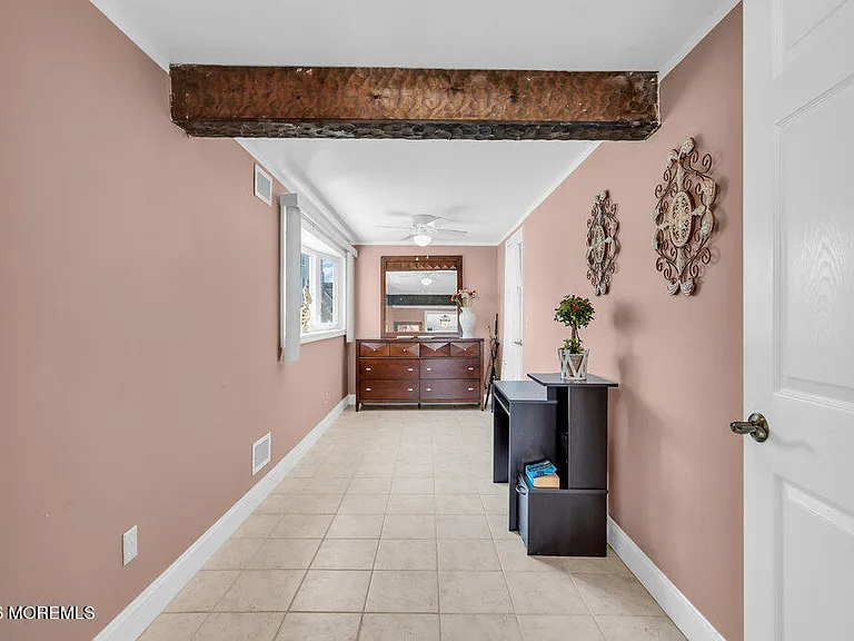 102 W Colony Rd — Photo 35