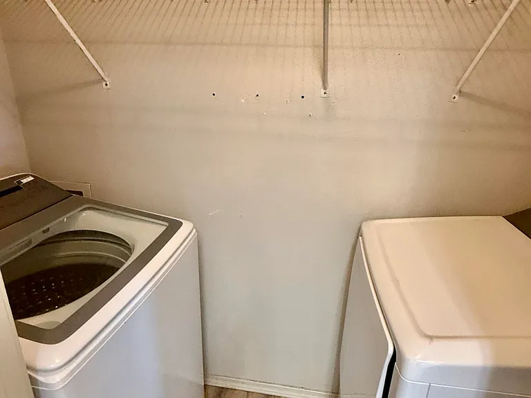 210 Forest Ln — Photo 13