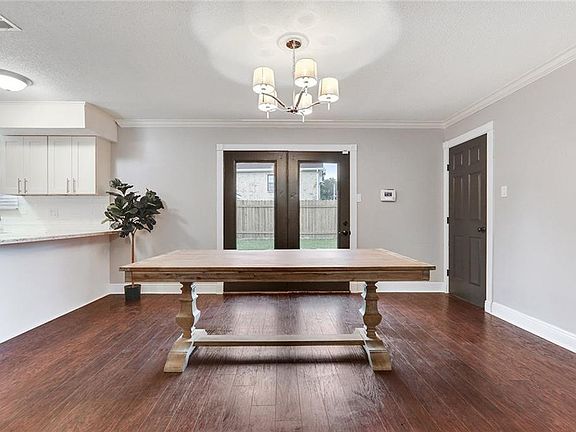4th image of 3777 Dixon St