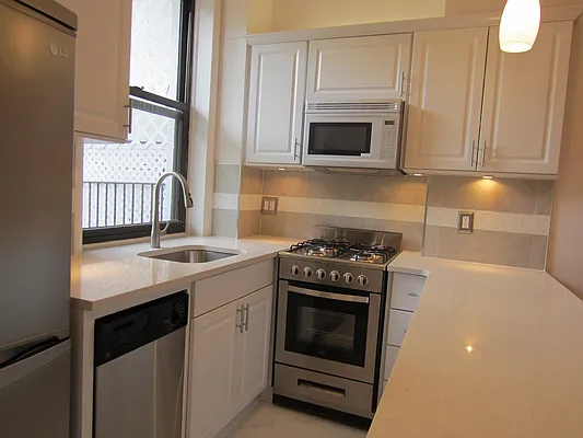 Rented by Aguayo & Huebener Brooklyn | media 11