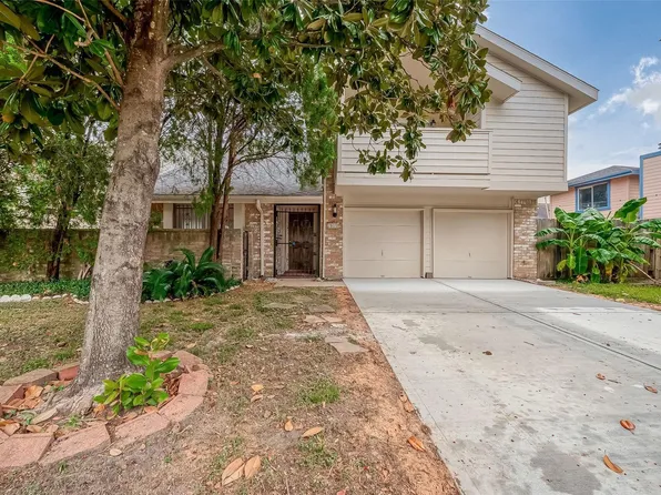 2915 Windchase Blvd, Houston, TX 77082