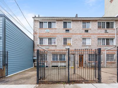 816 Dumont Avenue, Brooklyn, NY, 11207