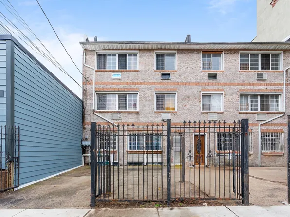 816 Dumont Avenue, Brooklyn, NY 11207