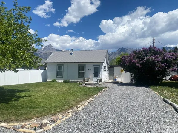 510 Spruce St, Mackay, ID 83251