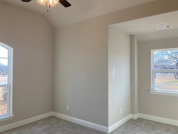 5th image of 145 Lakota Dr